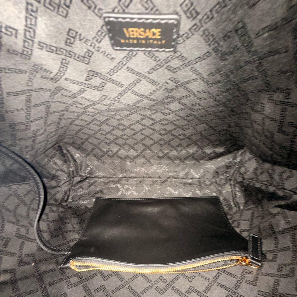 NEW Versace Geometric Pink and Black Tote with dust bag NWT AUTHENTIC - Picture 14 of 17